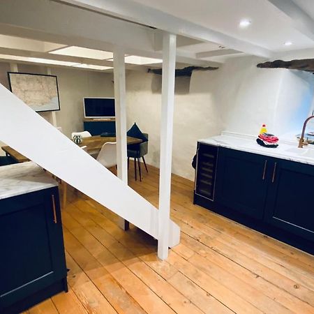 Spindrift Is A Beautiful Newly Refurbished Three Bedroom Private Family House Located On The Old Harbour And The Coastal Path In The Heart Of Beautiful Polperro Exterior foto