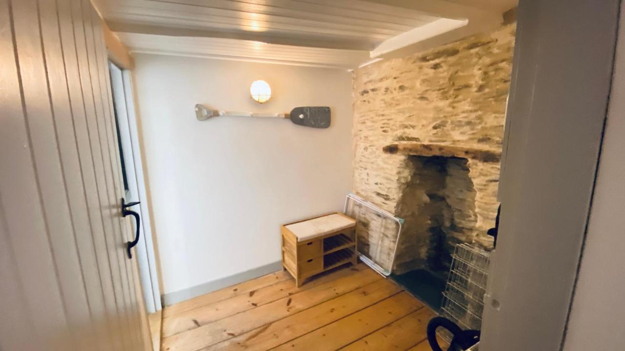 Spindrift Is A Beautiful Newly Refurbished Three Bedroom Private Family House Located On The Old Harbour And The Coastal Path In The Heart Of Beautiful Polperro Exterior foto